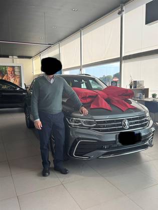 VOLKSWAGEN TIGUAN 2.0 300 TSI GASOLINA ALLSPACE R-LINE AUTOMÁTICO VOLKSWAGEN TIGUAN 2.0 300 TSI GASOLINA ALLSPACE R-LINE AUTOMÁTICO